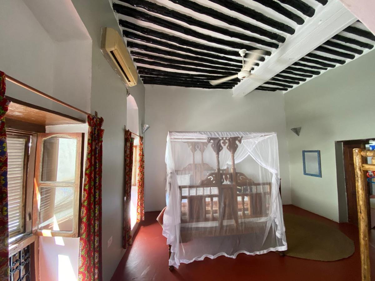 Stone Town Sea View Hotel Zanzibar Exterior photo